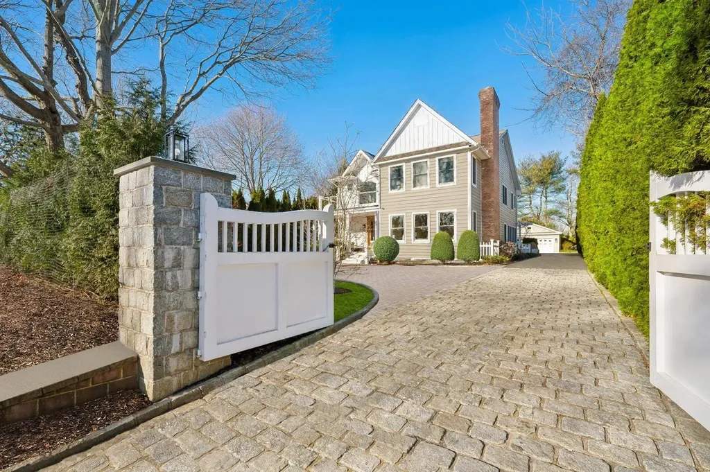575 Hampton Road Southampton NY 11968