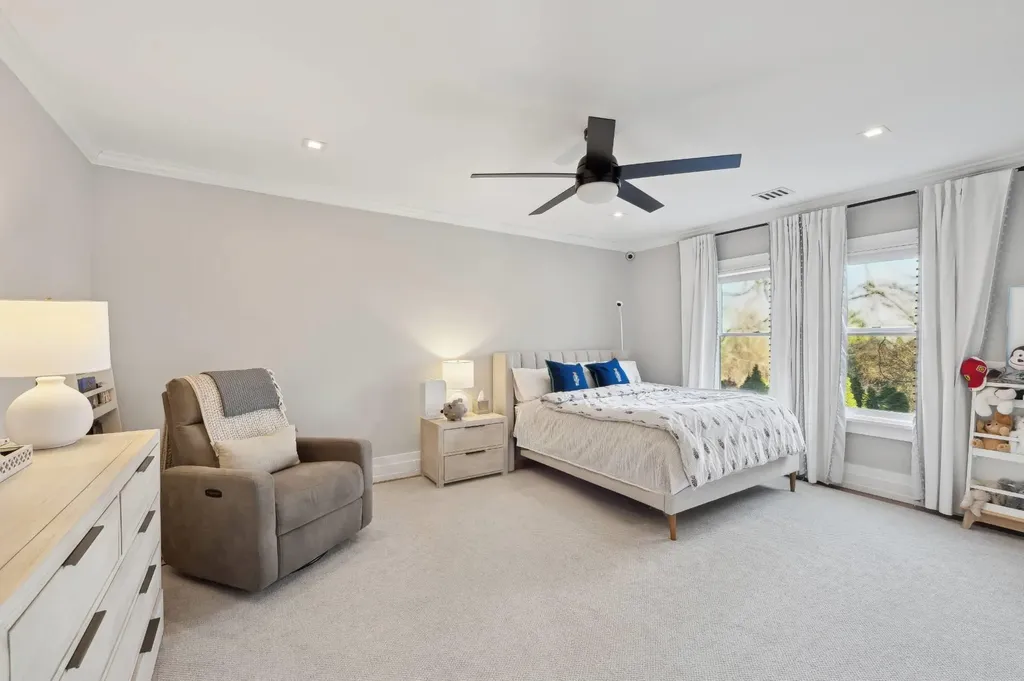 575 Hampton Road Southampton NY 11968