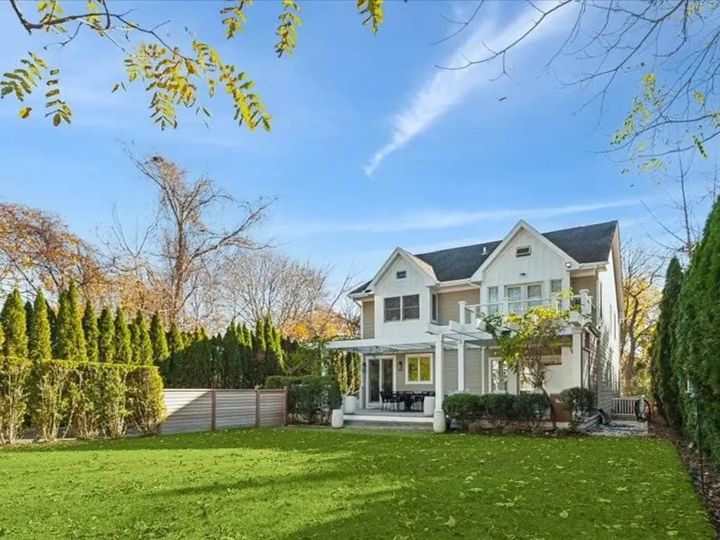 575 Hampton Road Southampton NY 11968