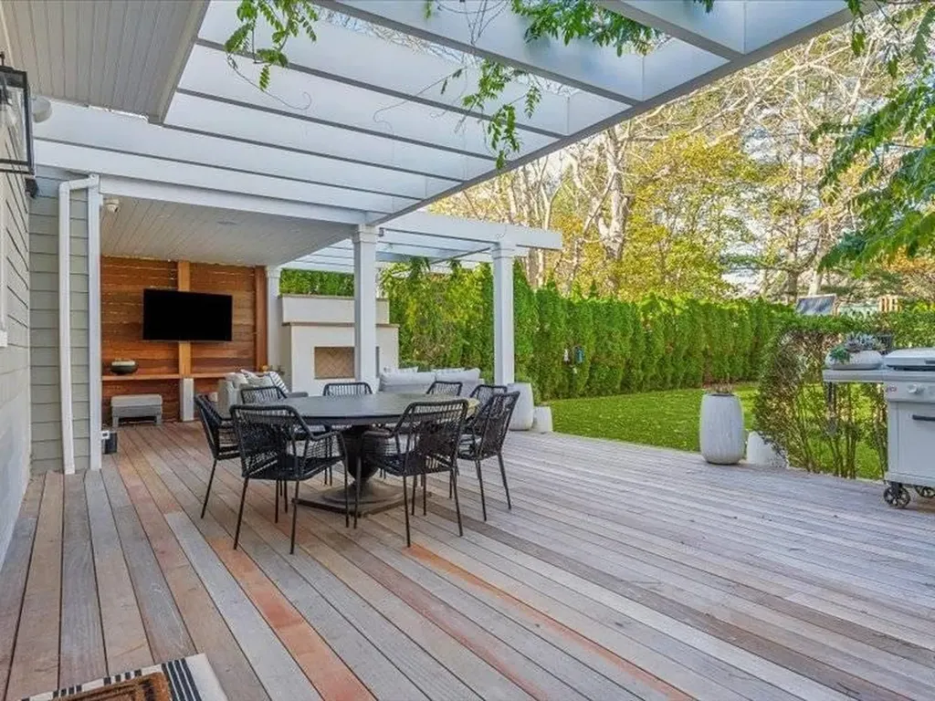 575 Hampton Road Southampton NY 11968