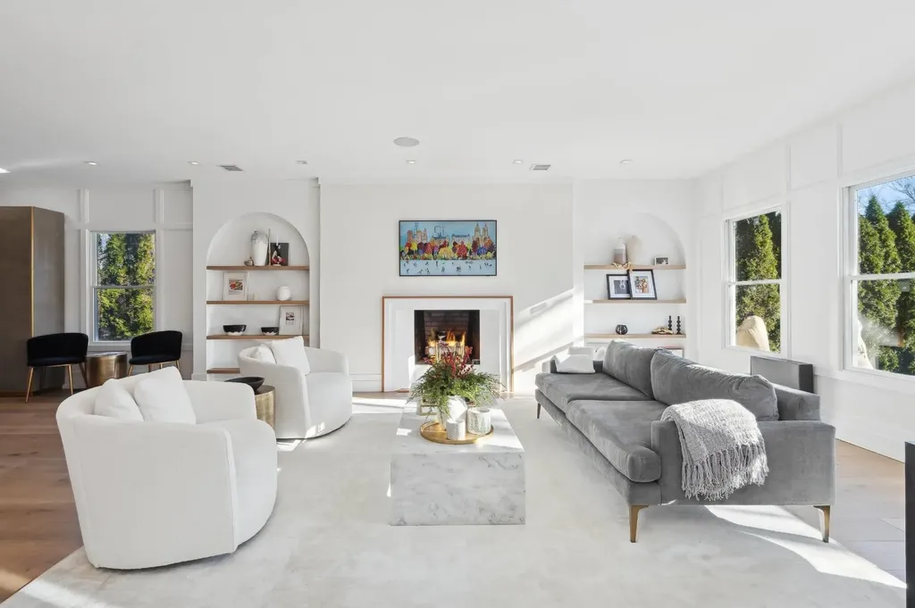 575 Hampton Road Southampton NY 11968