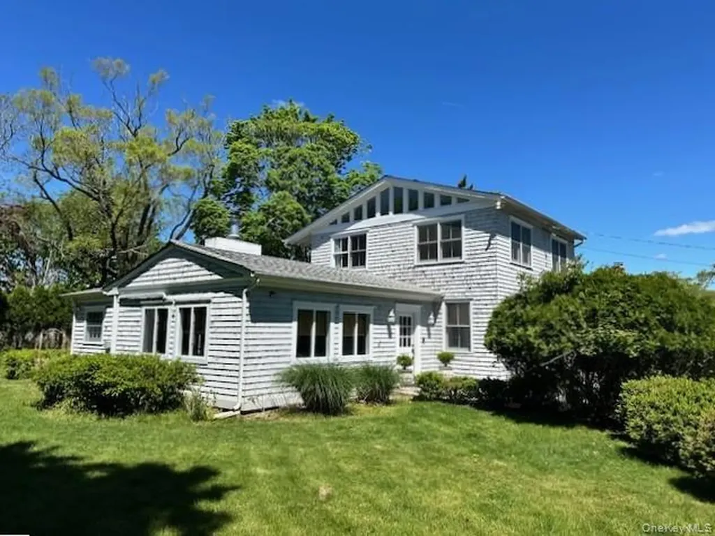 61 Baycrest Avenue Westhampton NY 11977