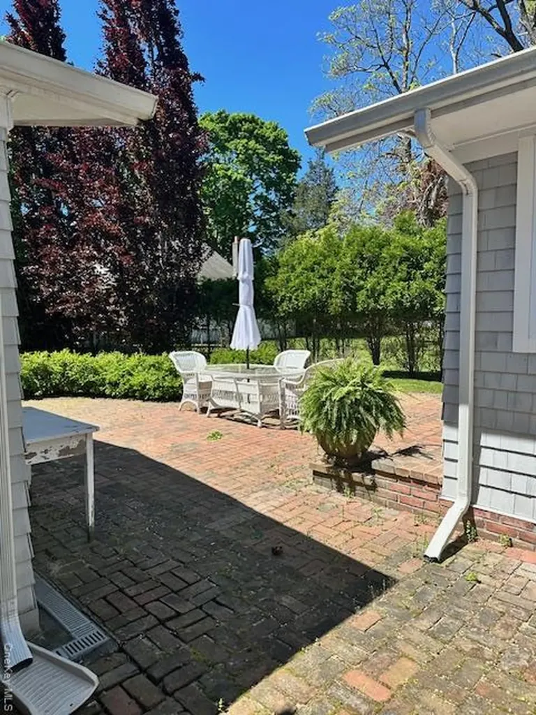 61 Baycrest Avenue Westhampton NY 11977