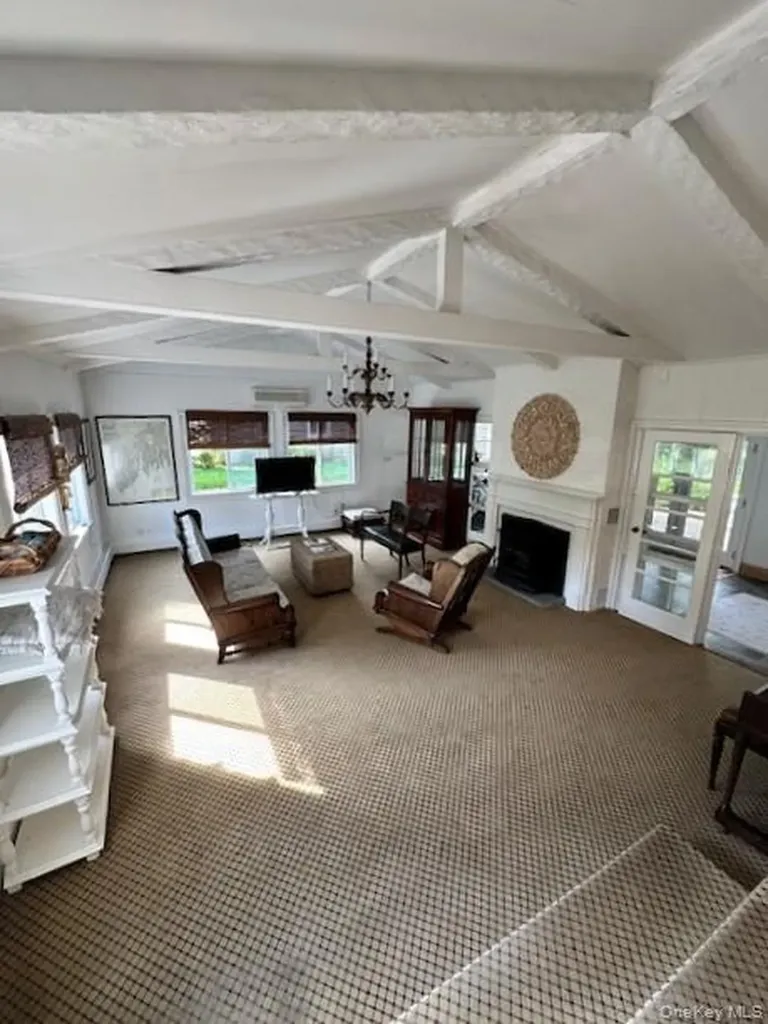 61 Baycrest Avenue Westhampton NY 11977