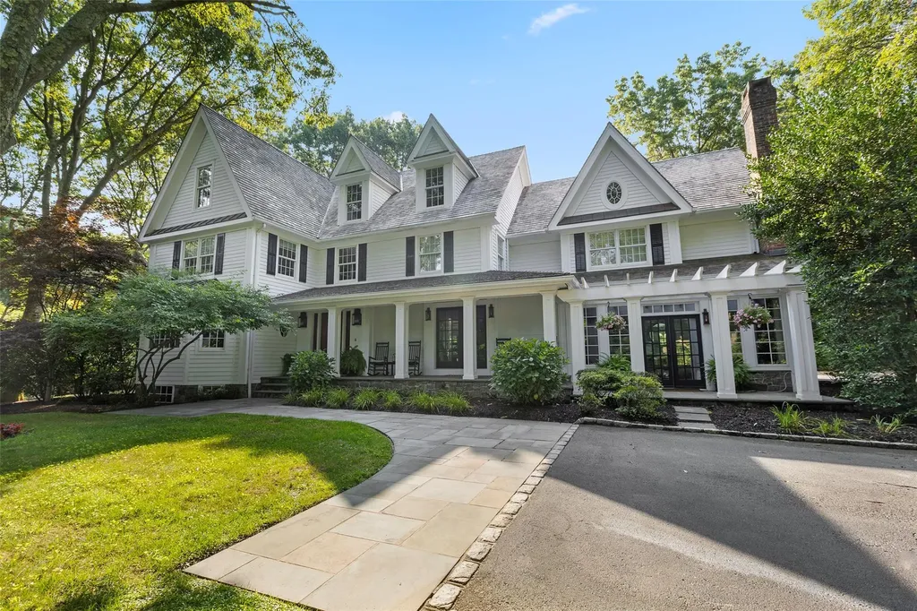 2 Waterview Lane Setauket NY 11733