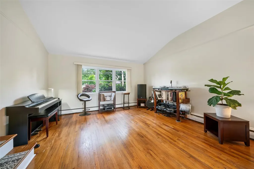 11 Convent Road Orangeburg NY 10962