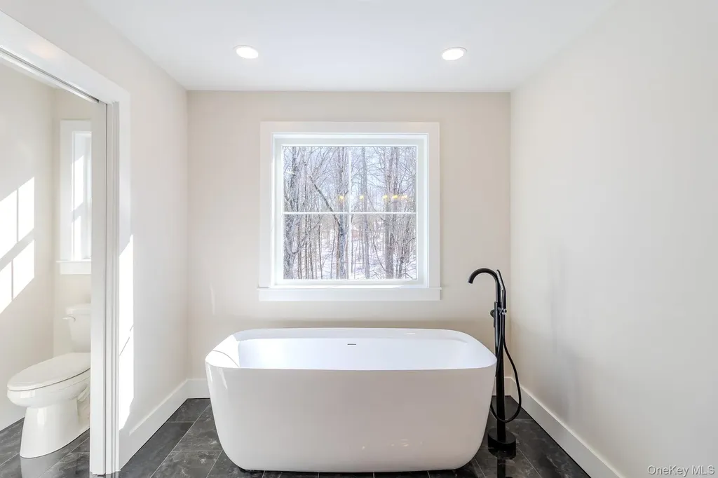 29 Hubbard Road Middletown NY 10940