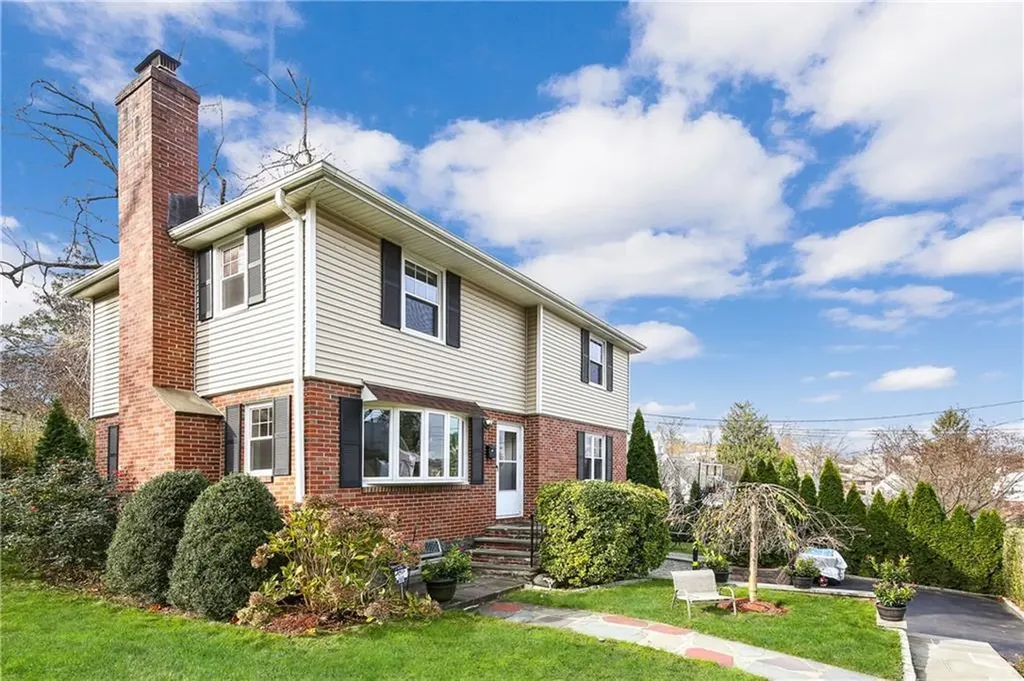 57 Parkway Circle Scarsdale NY 10583