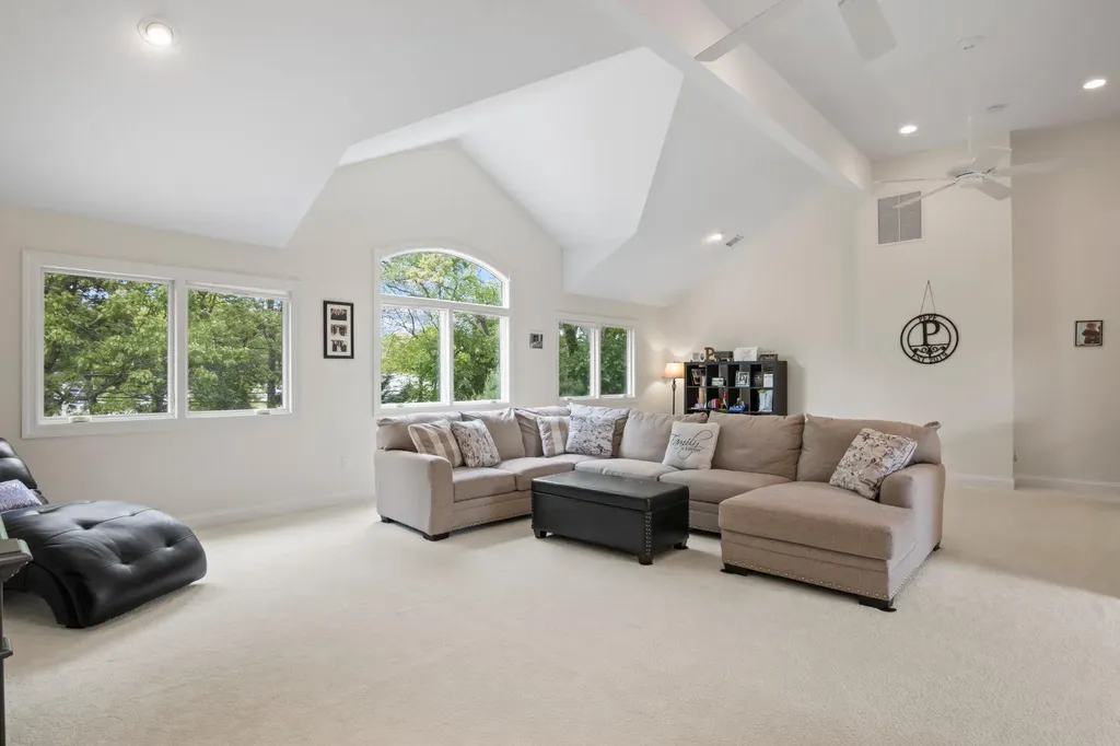 43 Merrivale Drive Smithtown NY 11787