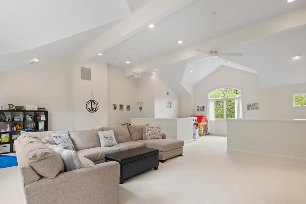 43 Merrivale Drive Smithtown NY 11787