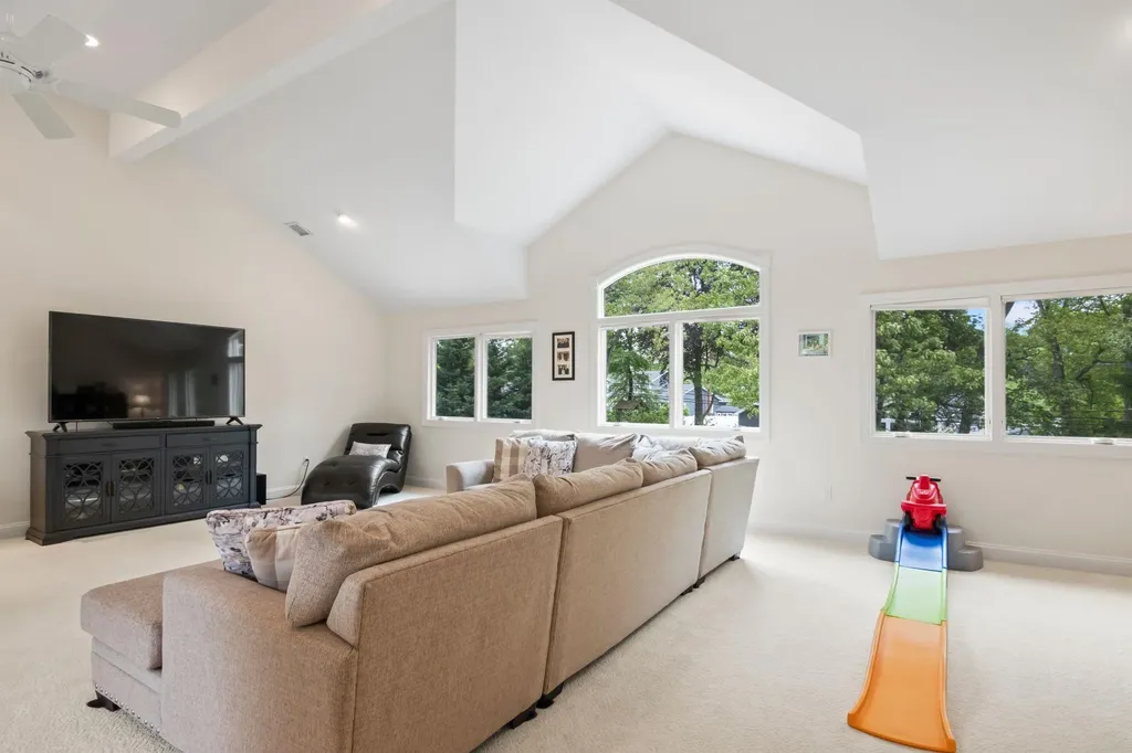43 Merrivale Drive Smithtown NY 11787