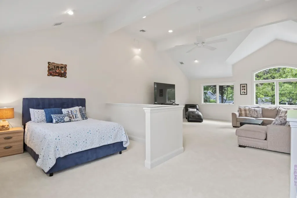 43 Merrivale Drive Smithtown NY 11787