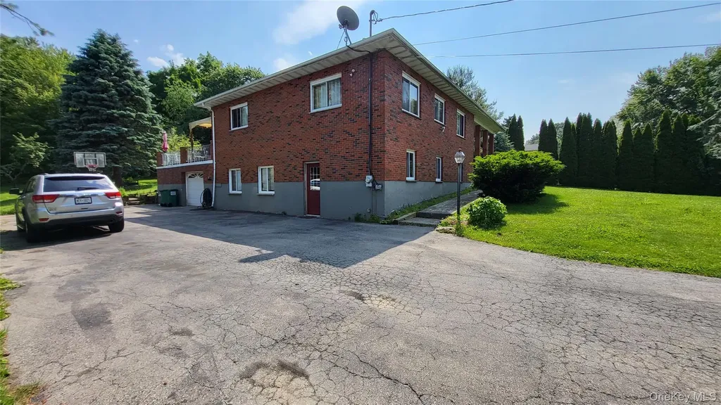 23 Mclaughlin Drive Marlboro NY 12542