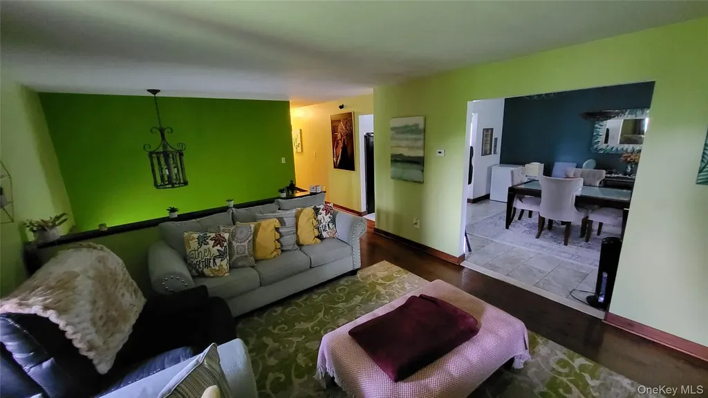 23 Mclaughlin Drive Marlboro NY 12542