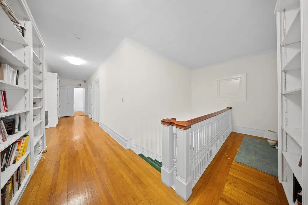 10-08 Shore Road Douglaston NY 11363