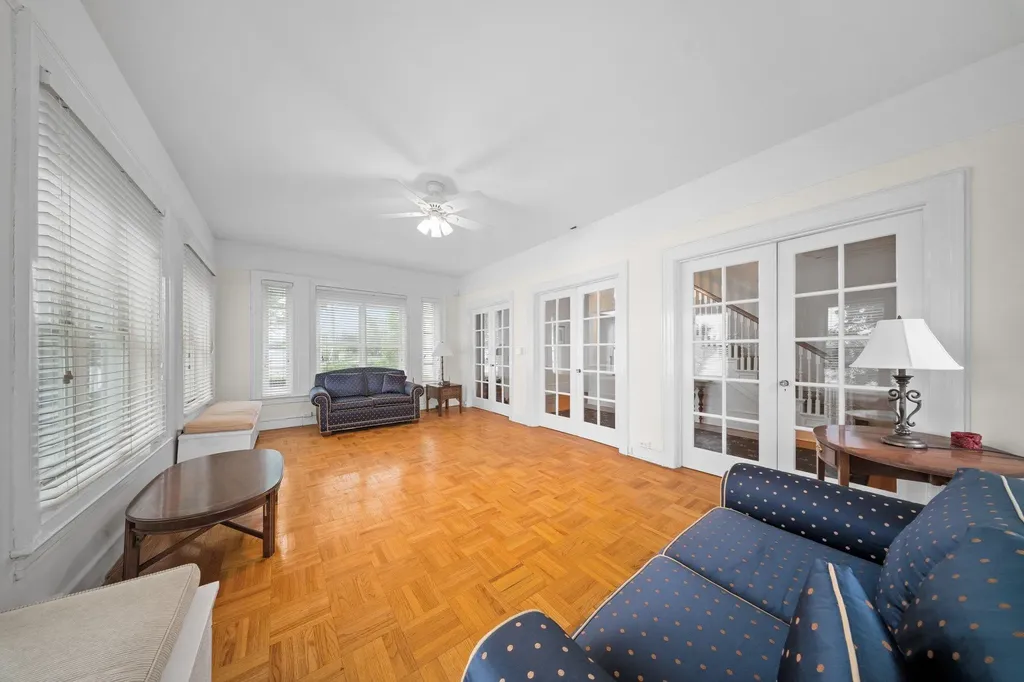 10-08 Shore Road Douglaston NY 11363