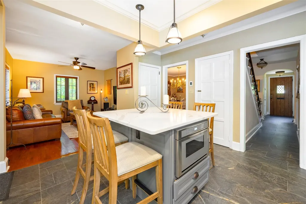 38 Loockerman Avenue Poughkeepsie NY 12601