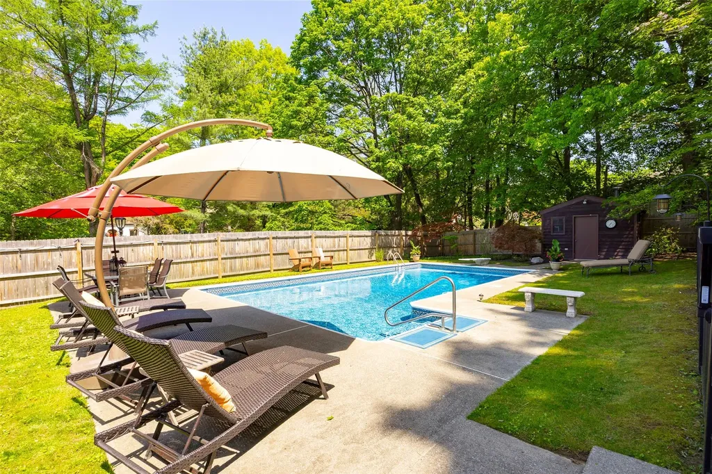 38 Loockerman Avenue Poughkeepsie NY 12601
