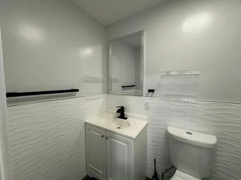 52-25 Van Dam Street Long Island City NY 11101