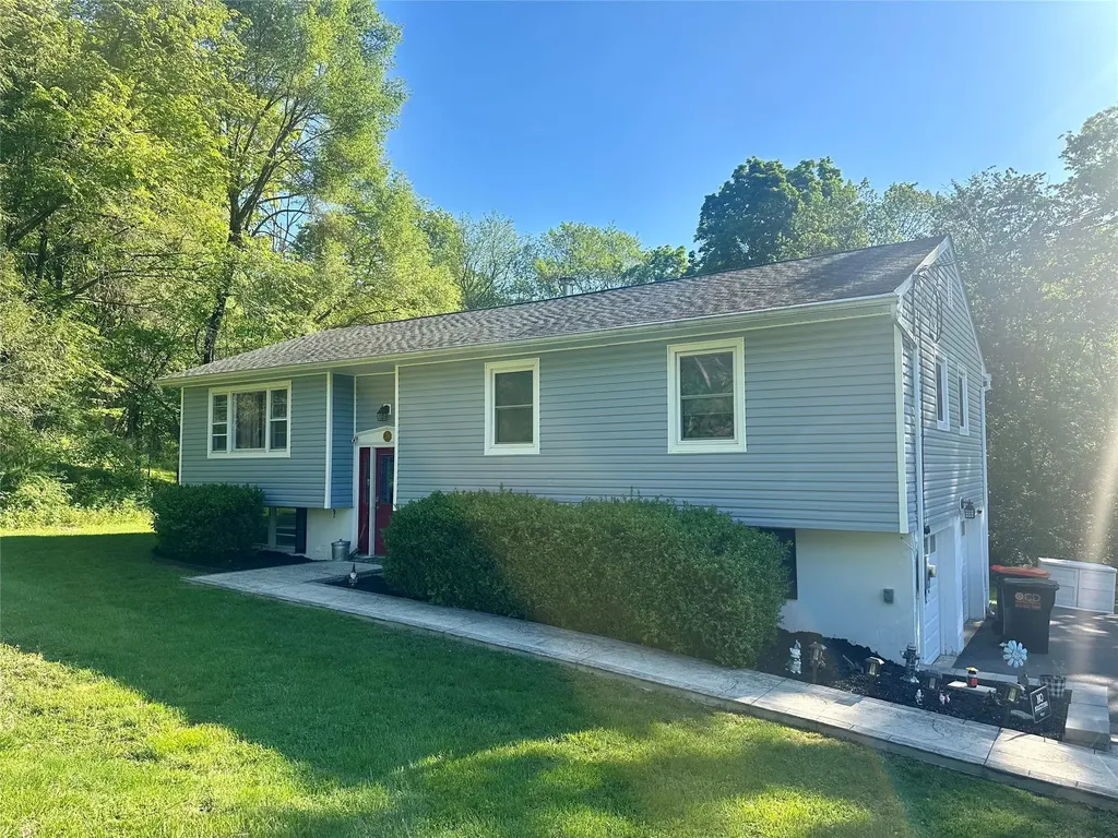 1 Darren Drive Campbell Hall NY 10916