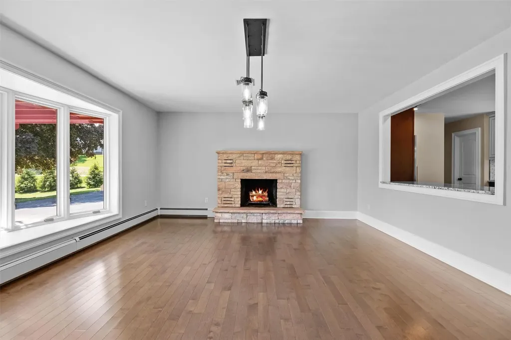 74 Hampton Road Marlboro NY 12542