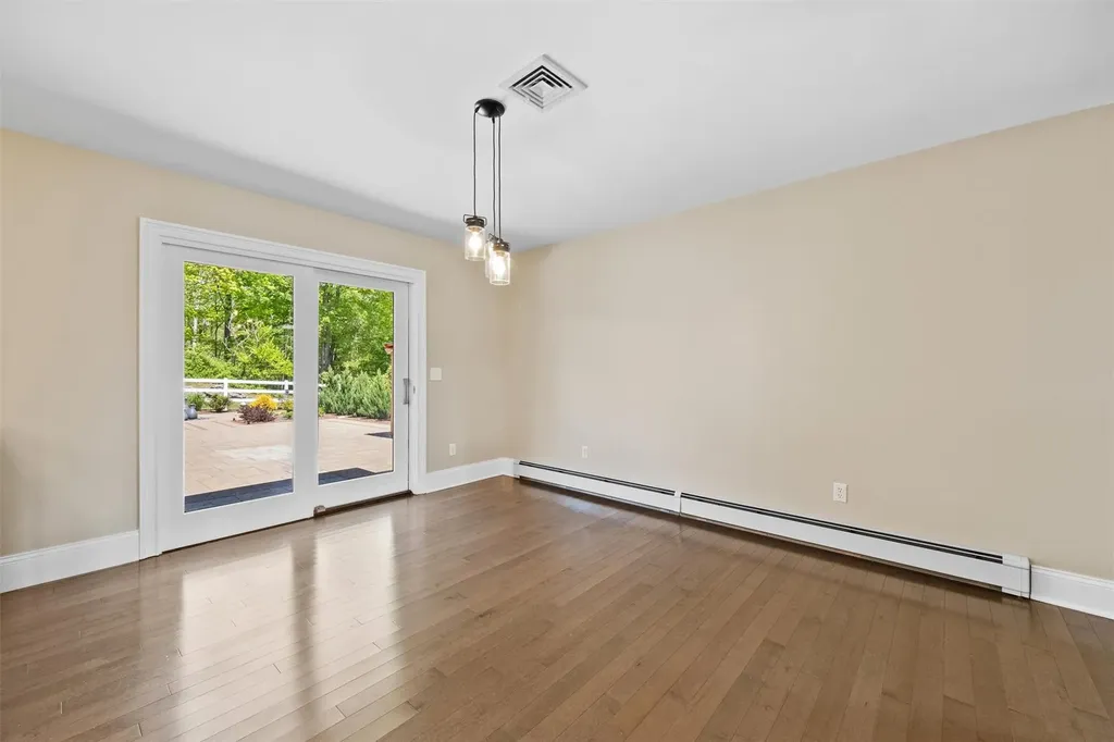 74 Hampton Road Marlboro NY 12542