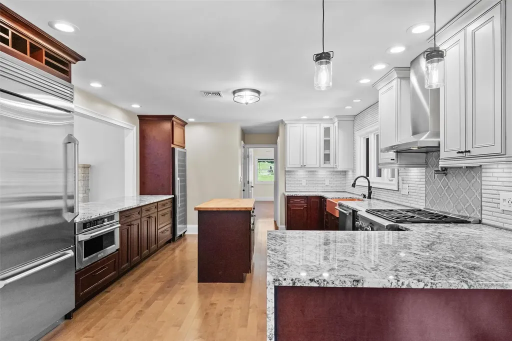 74 Hampton Road Marlboro NY 12542