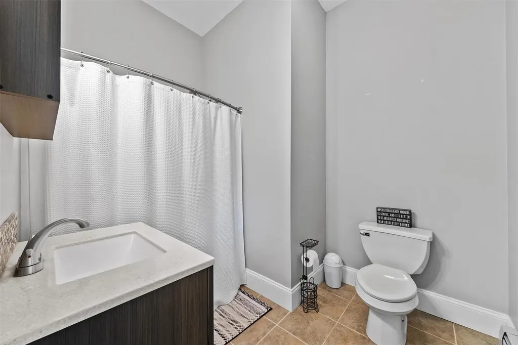 74 Hampton Road Marlboro NY 12542