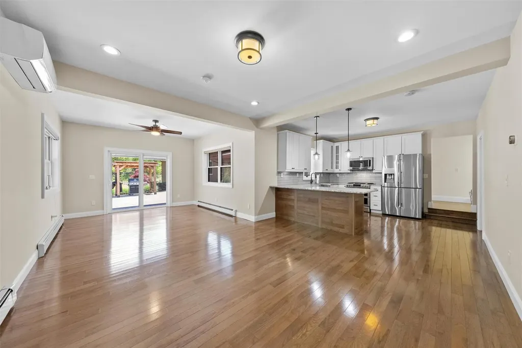 74 Hampton Road Marlboro NY 12542