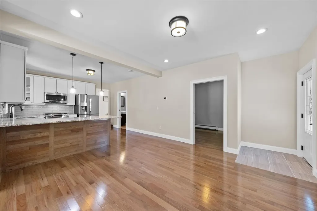 74 Hampton Road Marlboro NY 12542