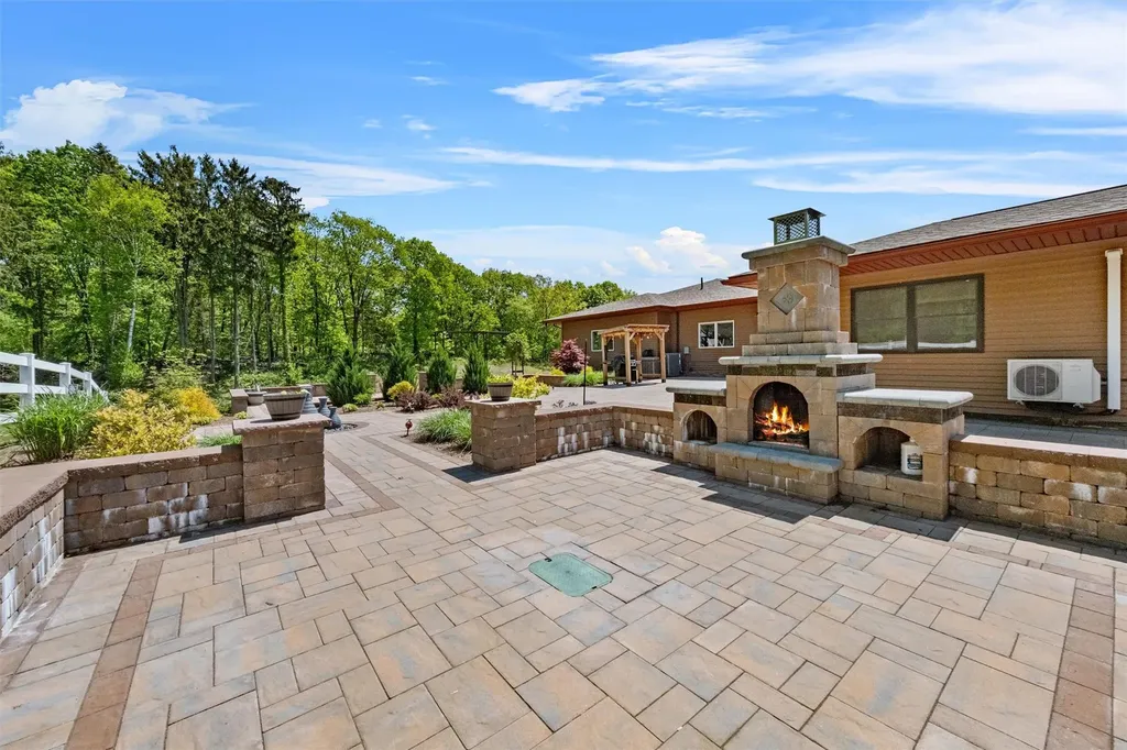 74 Hampton Road Marlboro NY 12542