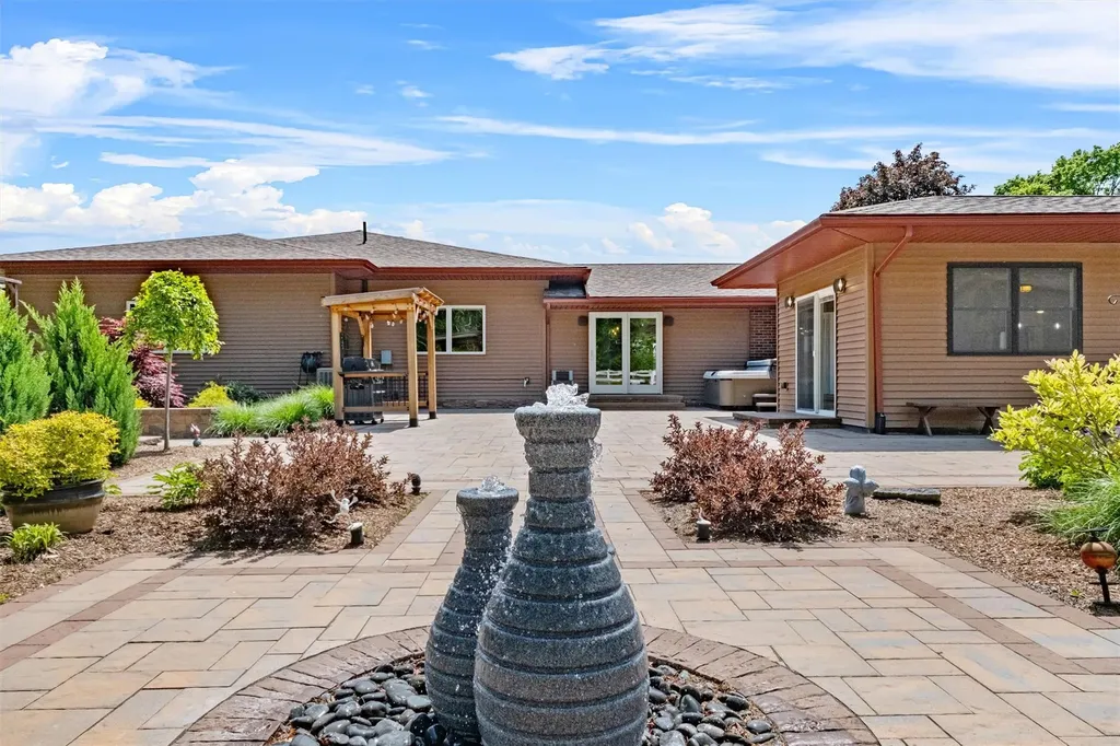 74 Hampton Road Marlboro NY 12542