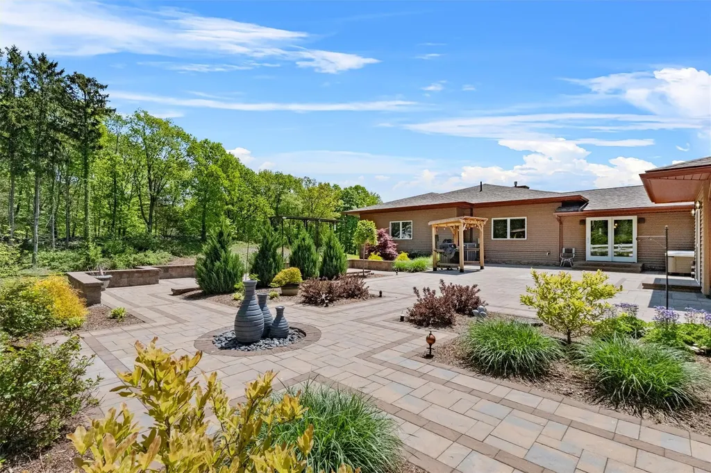 74 Hampton Road Marlboro NY 12542