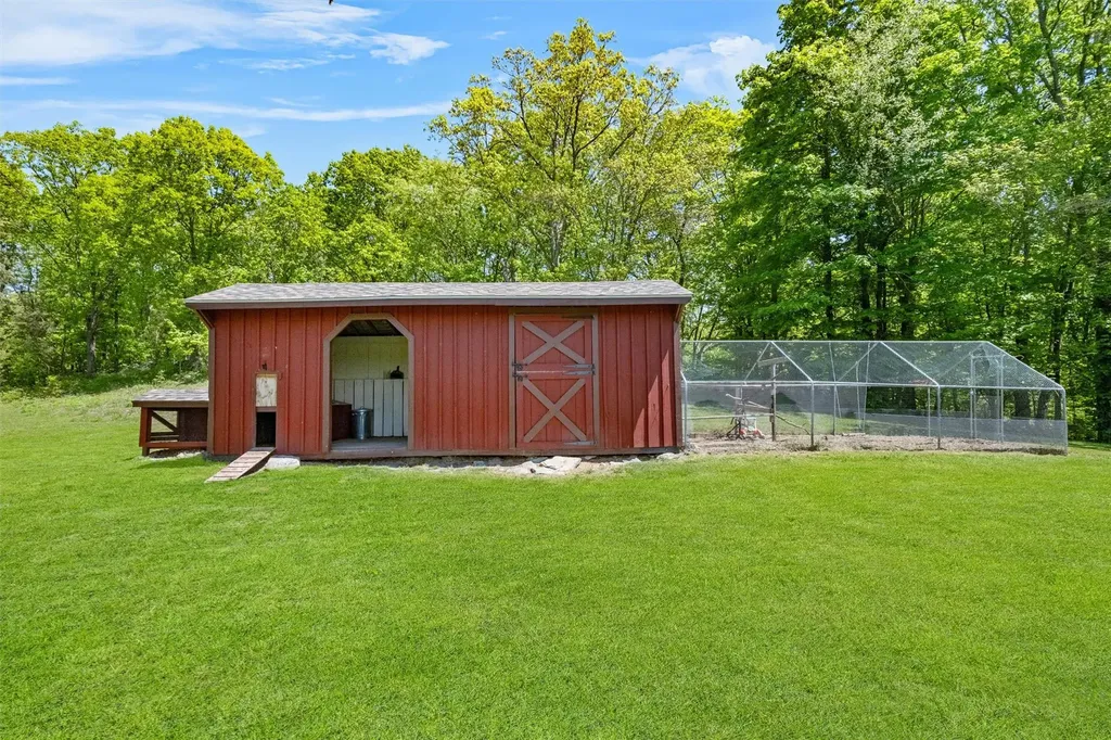 74 Hampton Road Marlboro NY 12542