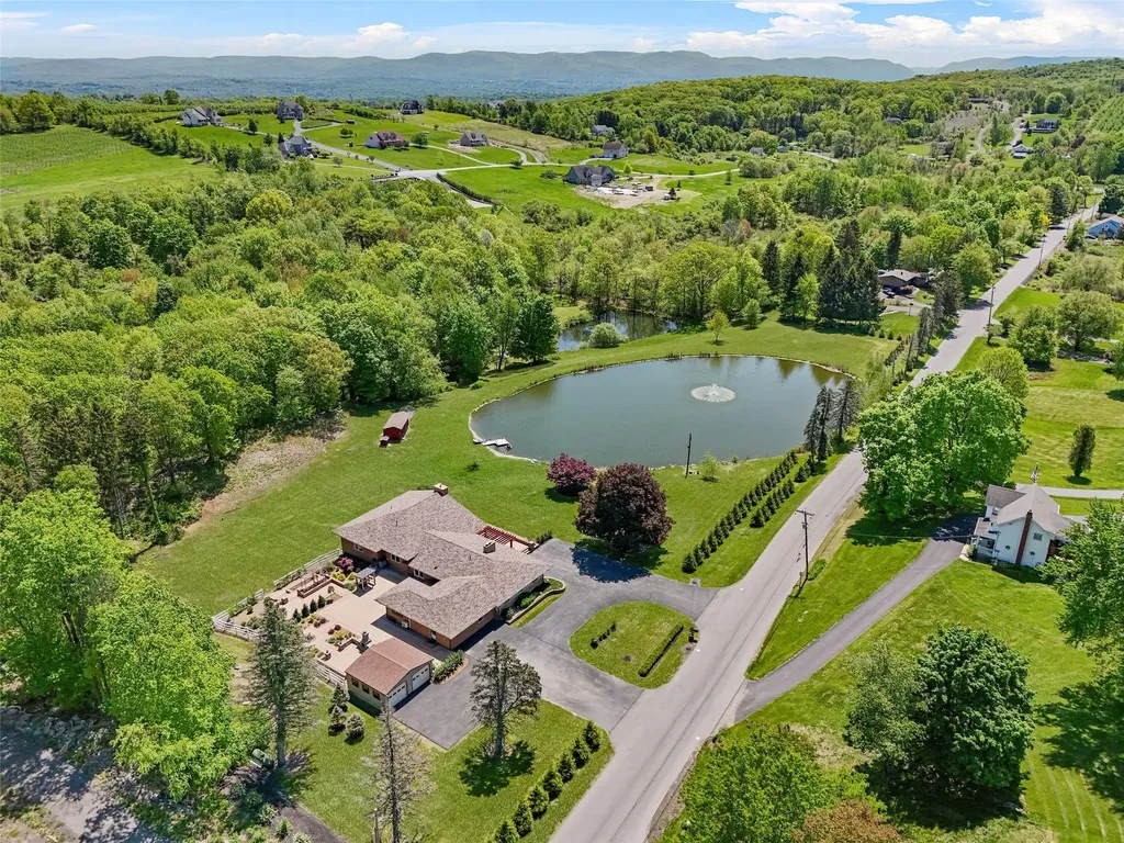 74 Hampton Road Marlboro NY 12542