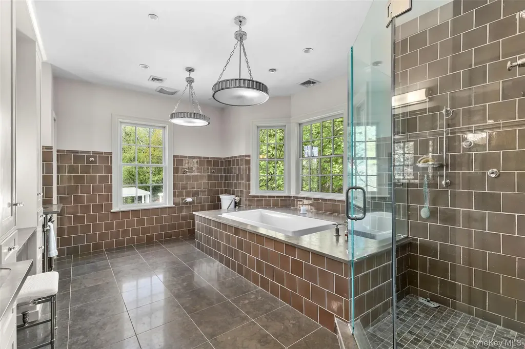 2 Cerf Lane Mount Kisco NY 10549