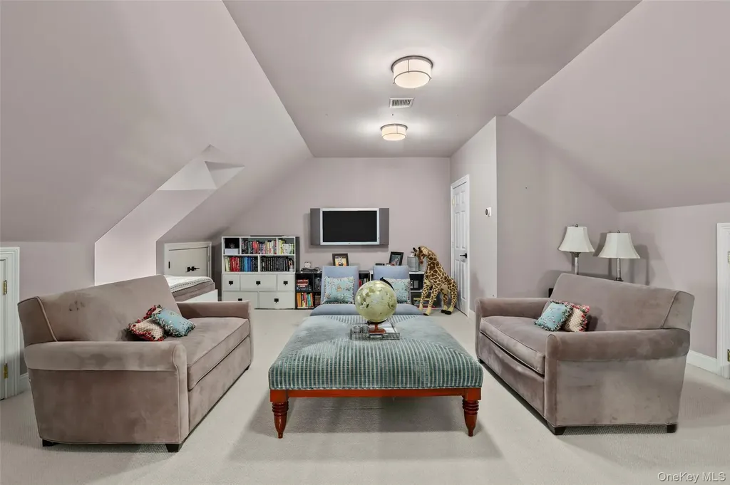 2 Cerf Lane Mount Kisco NY 10549