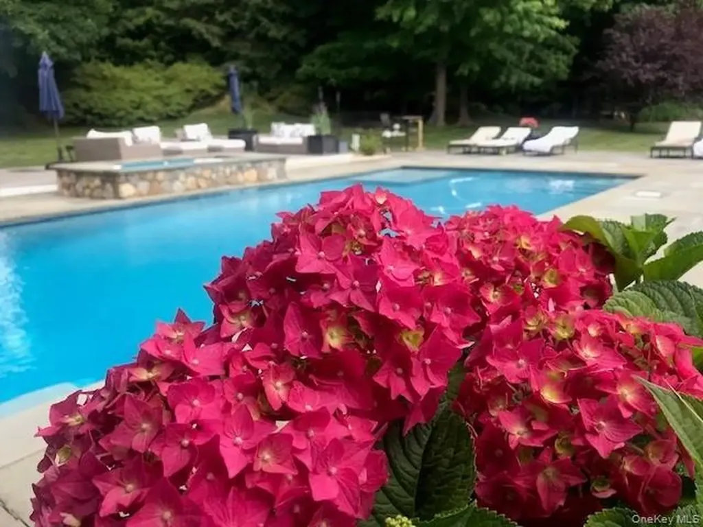 2 Cerf Lane Mount Kisco NY 10549