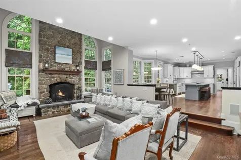 2 Cerf Lane Mount Kisco NY 10549