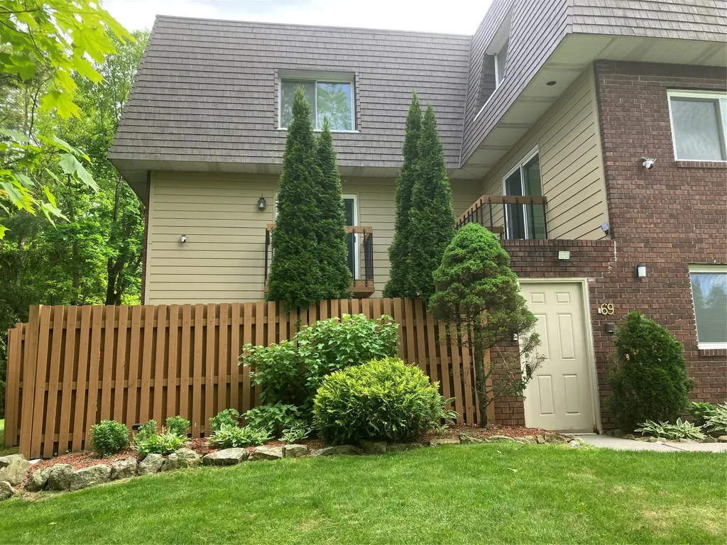 69 Laudaten Way Warwick NY 10990