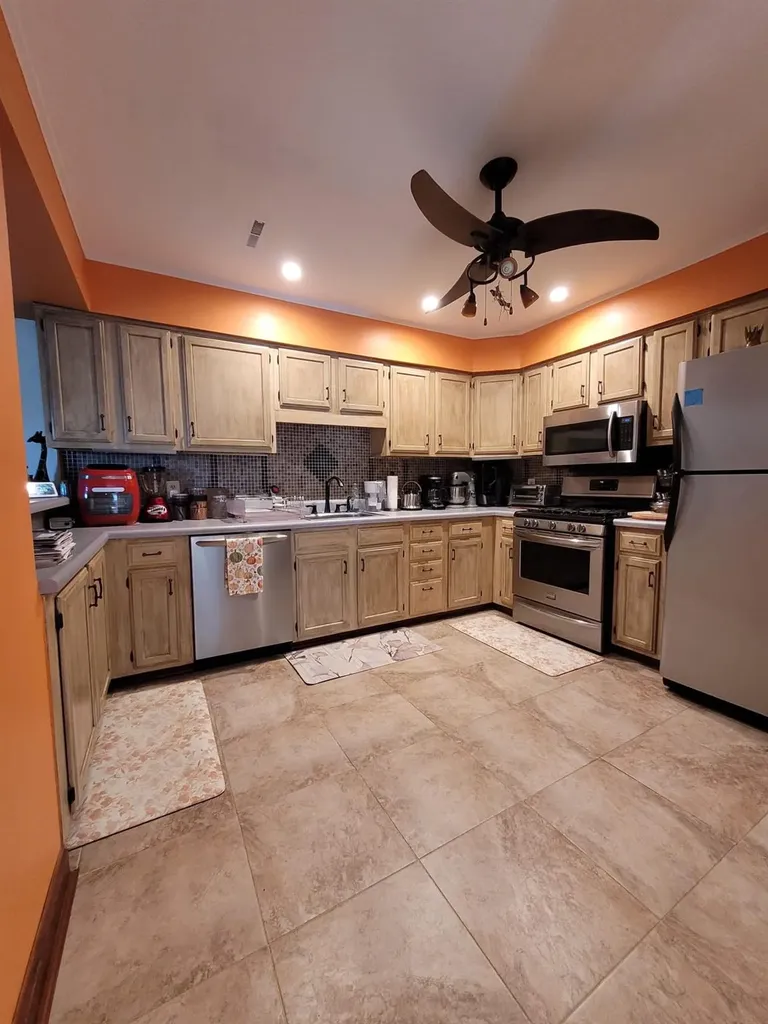 69 Laudaten Way Warwick NY 10990