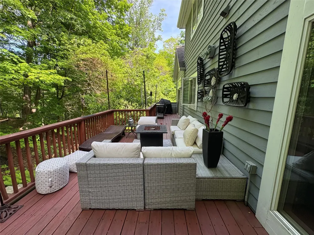12 Rockridge Road Ardsley NY 10502