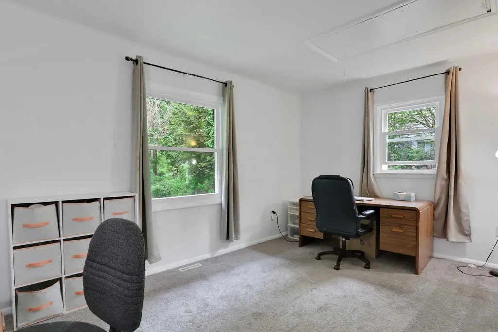 10 Van Wyck Drive Poughkeepsie NY 12601
