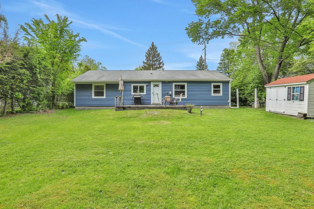 10 Van Wyck Drive Poughkeepsie NY 12601