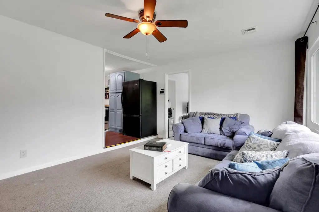 10 Van Wyck Drive Poughkeepsie NY 12601