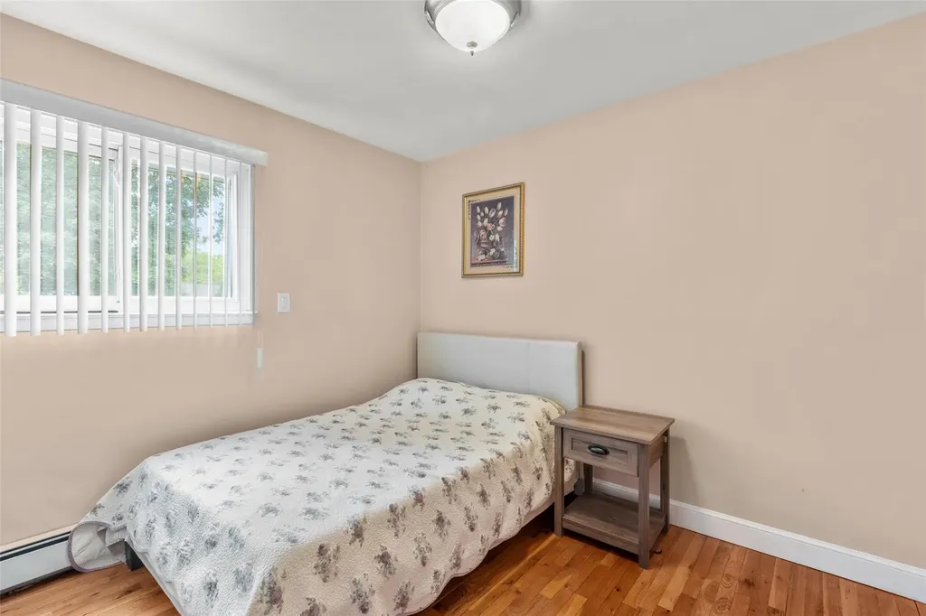 8 Wichard Boulevard Commack NY 11725