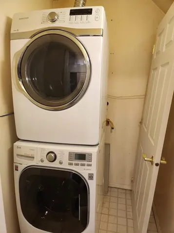 82-74 Country Pointe Circle Queens Village NY 11427
