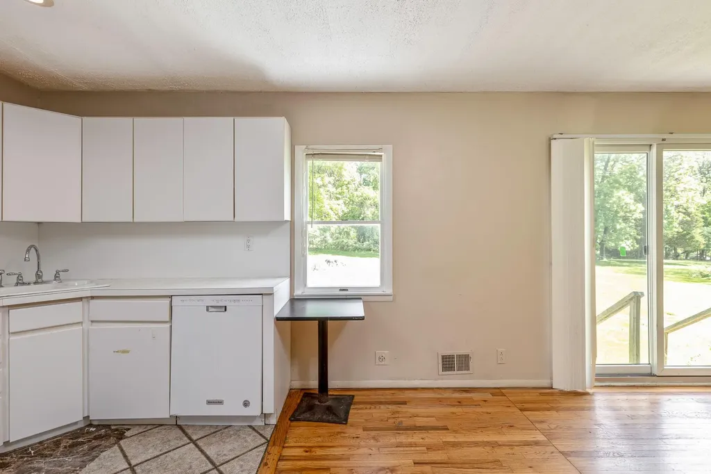 49 Hawkins Road Stony Brook NY 11790