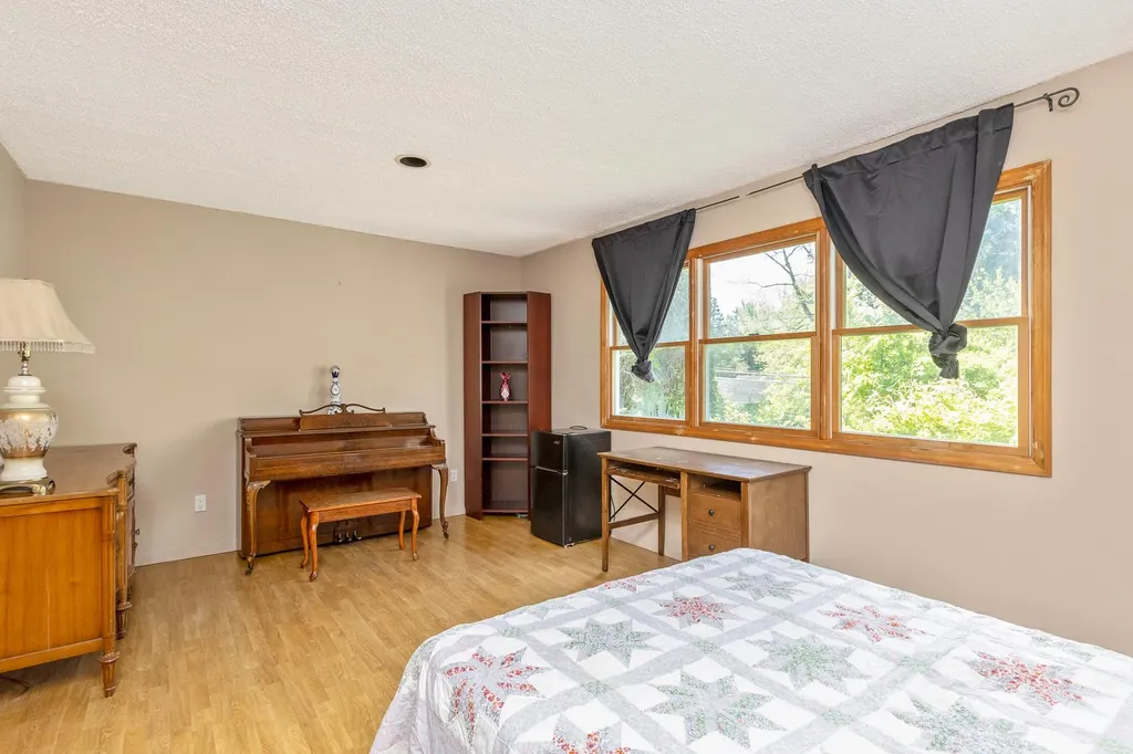 49 Hawkins Road Stony Brook NY 11790