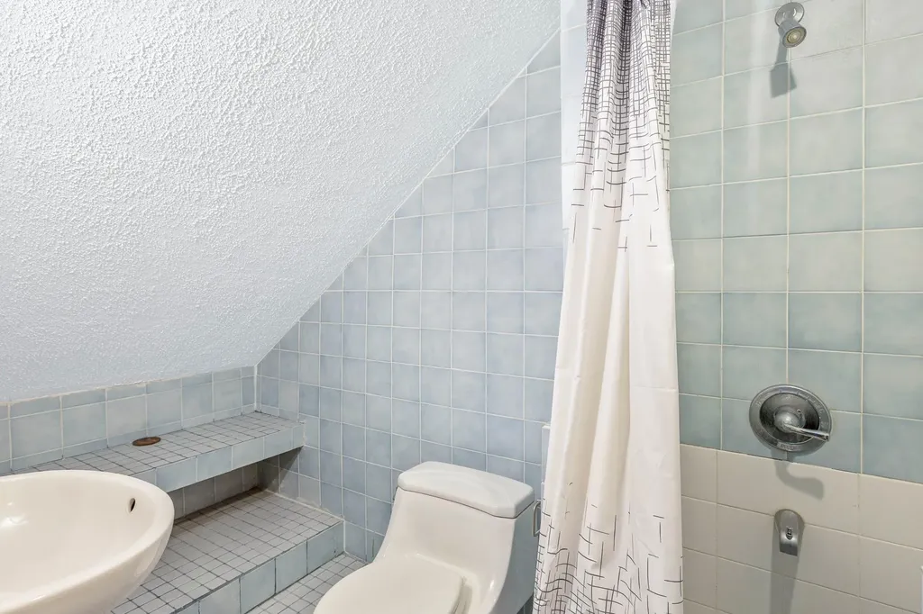 49 Hawkins Road Stony Brook NY 11790